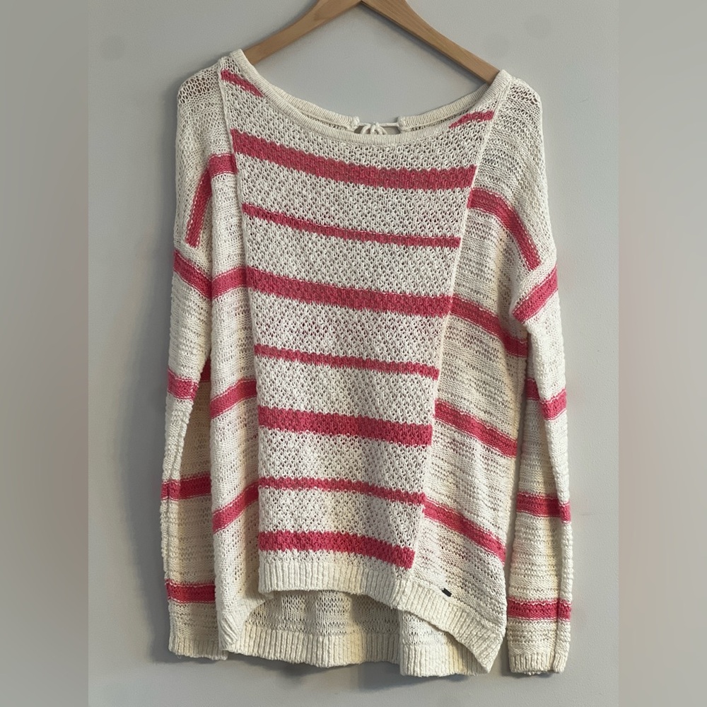 Hollister Striped Pink and Cream Women's Lightweight Sweater